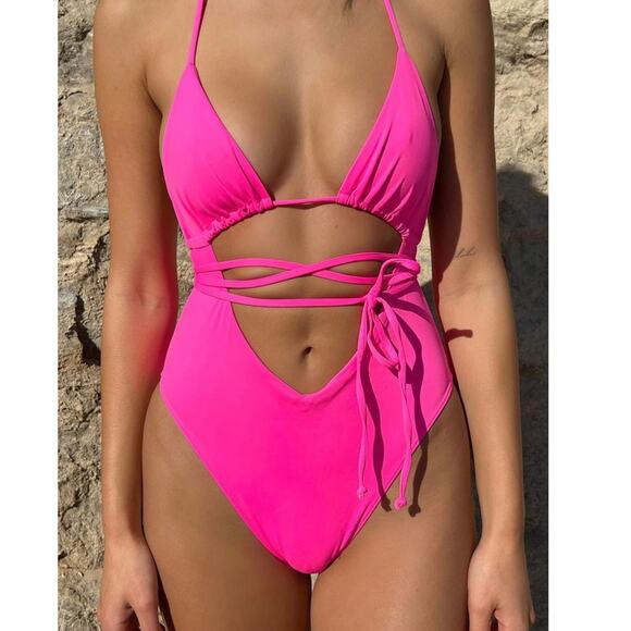 NWT Frankies Bikinis Gemma One Piece Wrap Swimsuit Knockout Pink Size S - Picture 9 of 12